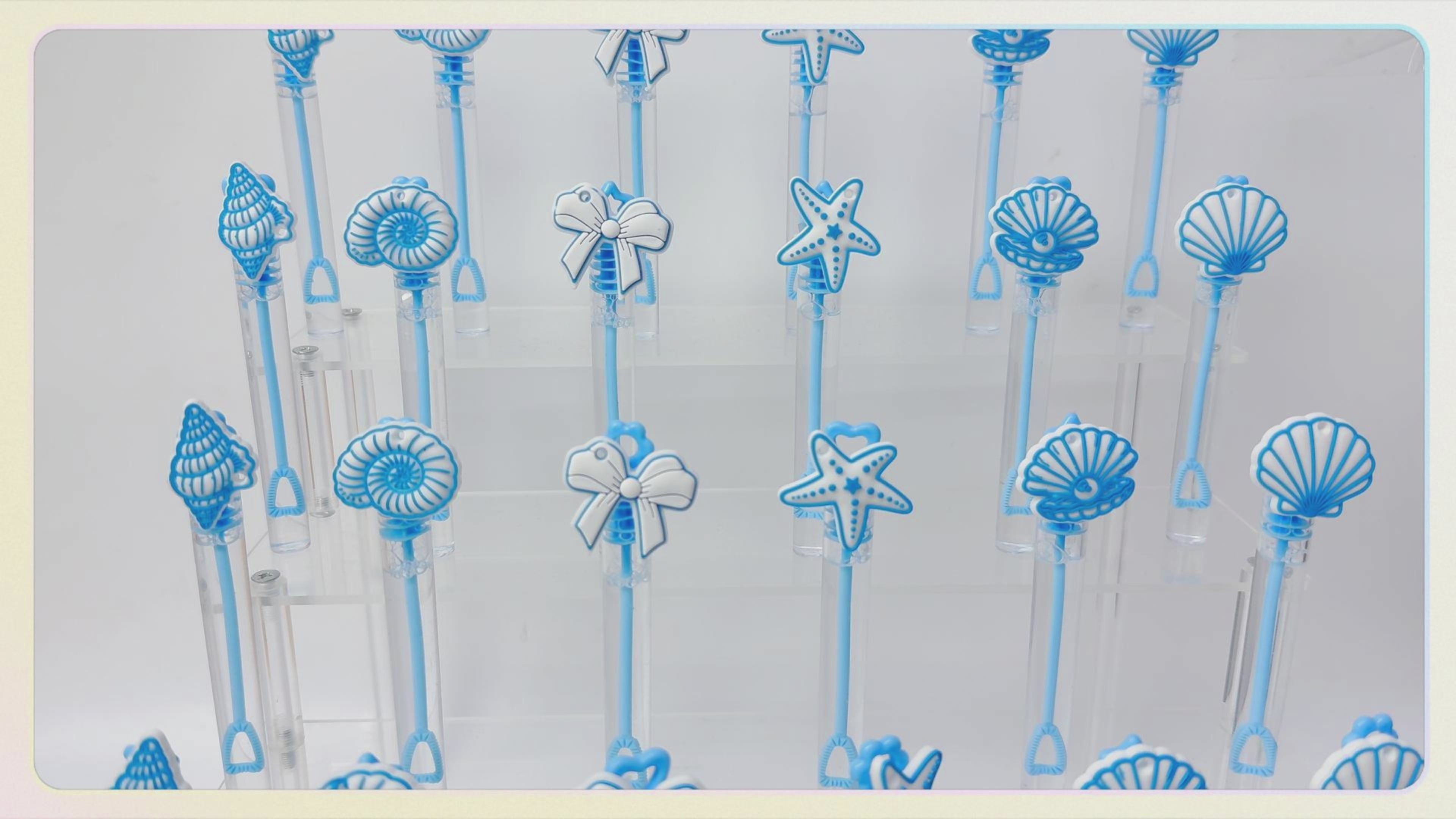 24 Pcs Ocean Bubble Wands, Seashell Party Favors, Goodie Bag Fillers | Ocean bubble wands with seashell toppers and blue tubes for birthday favors, goodie bags, pinatas and beach parties.